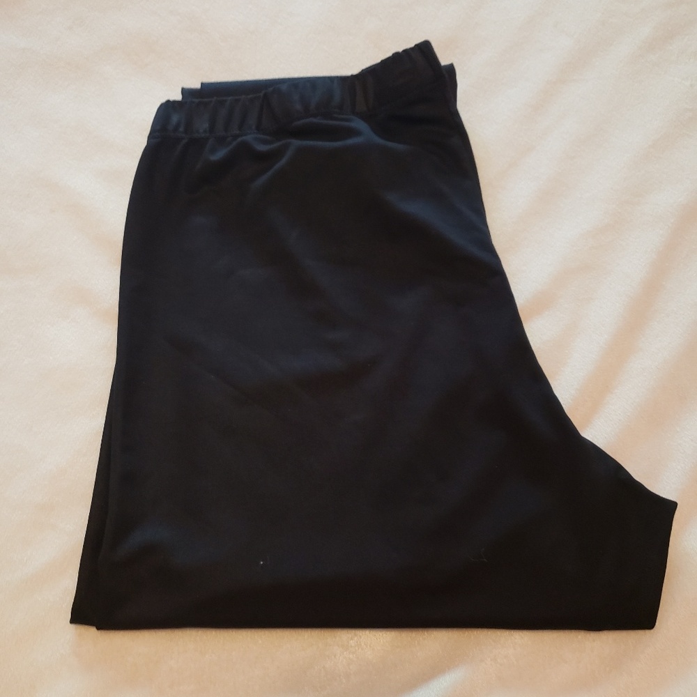 Black leggings